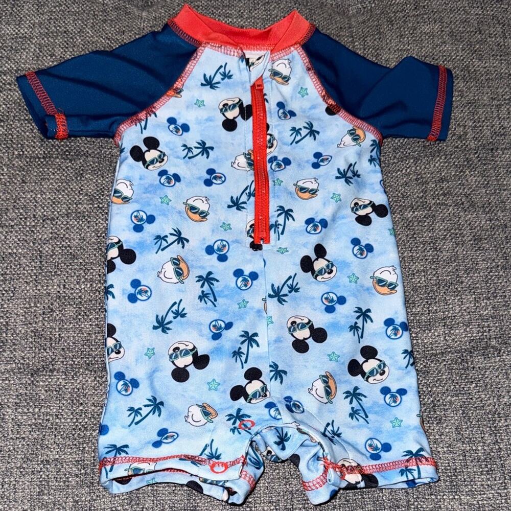 Disney baby boy Mickey rash guard short sleeve swimsuit size 3-6 month